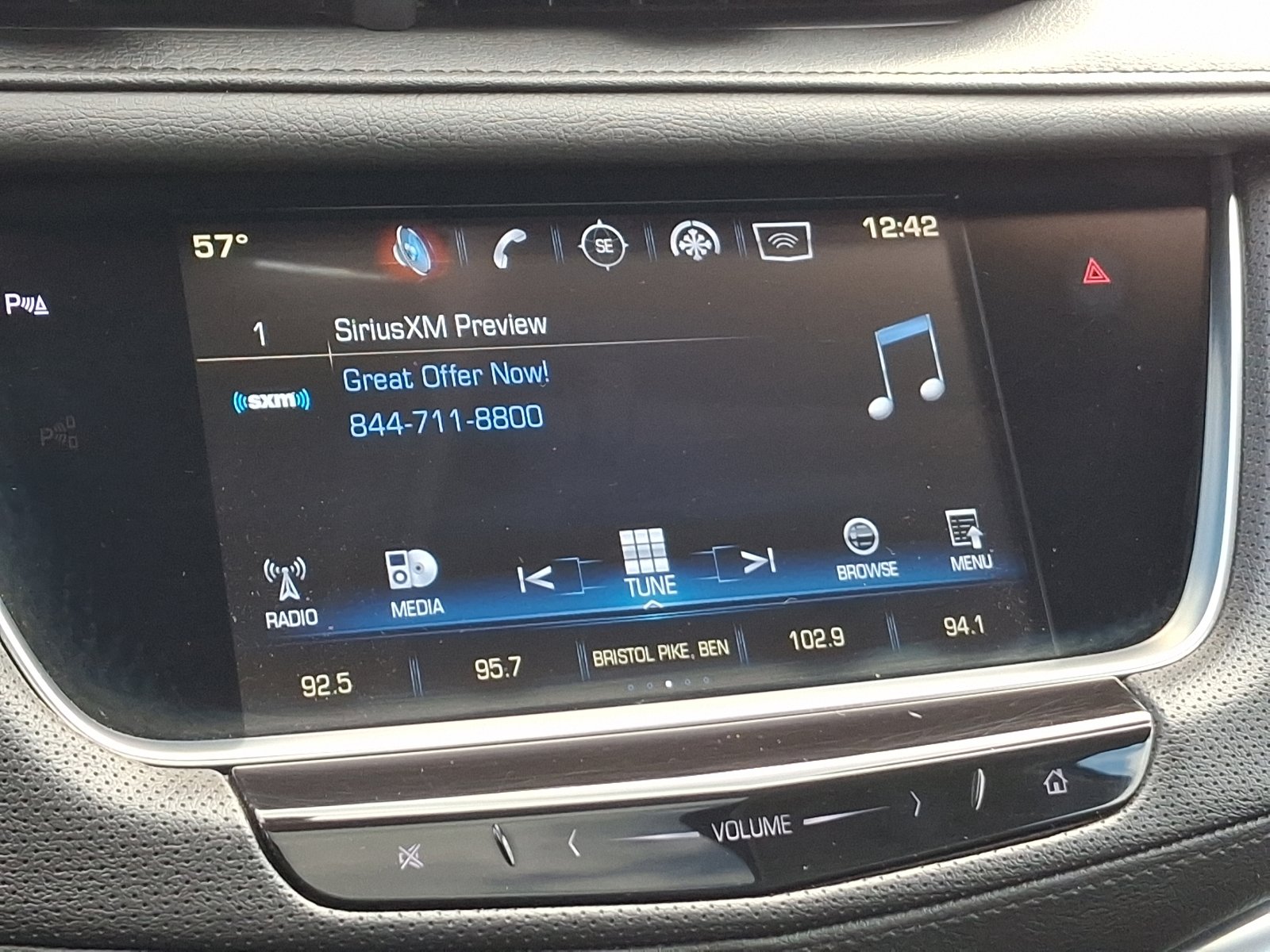 Used 2018 Cadillac XT5 Luxury w/ LPO, Wheel Lock Package image 19