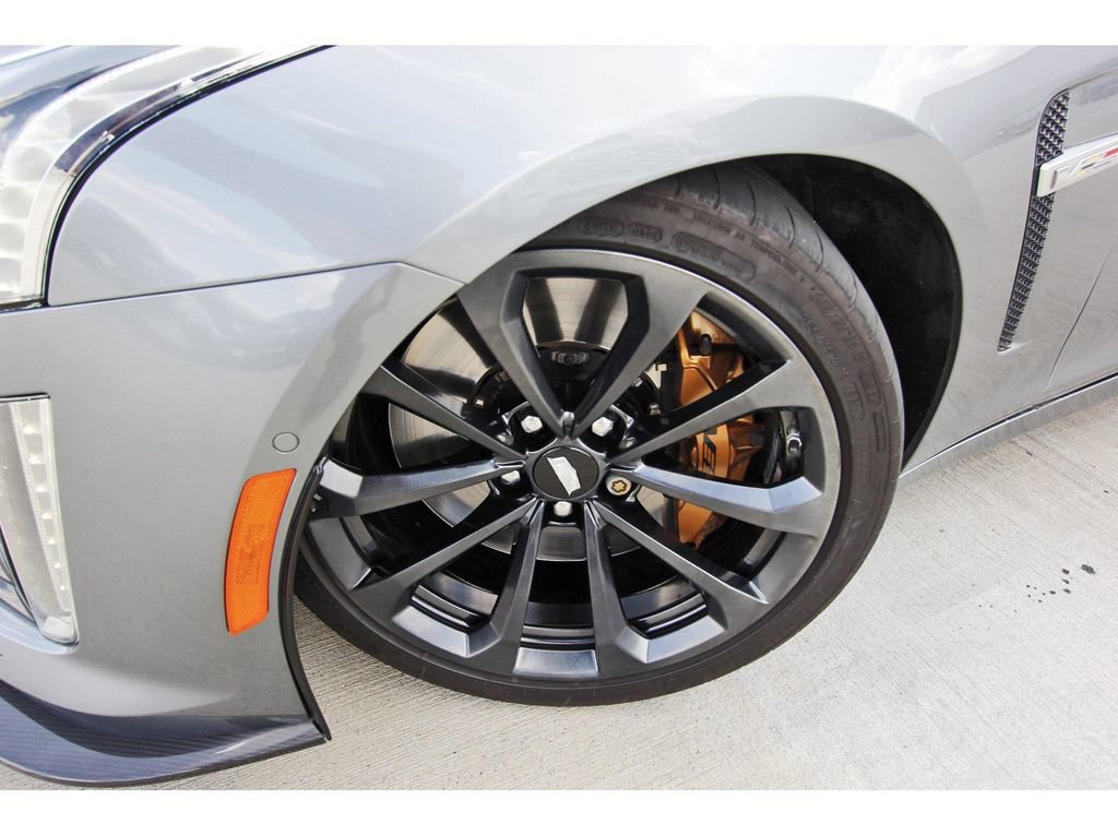 Used 2019 Cadillac CTS V w/ Carbon Fiber Package RWD image 29