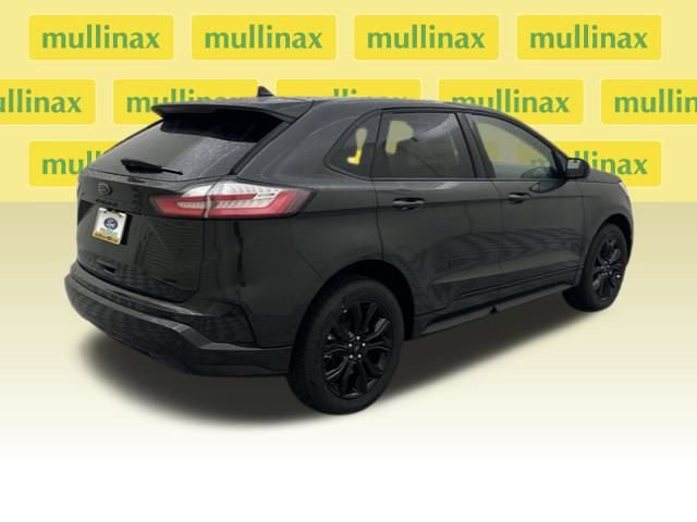 New 2024 Ford Edge SE w/ Black Appearance Package image 16
