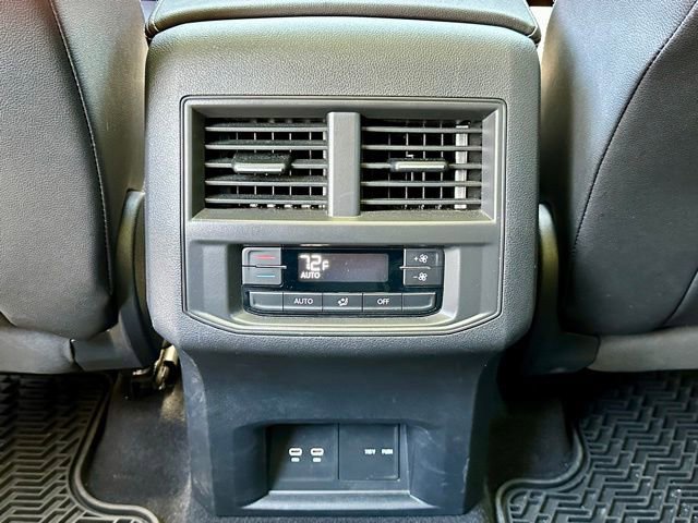 Used 2023 Volkswagen Atlas SE w/ Panoramic Sunroof Package AWD/4WD image 18