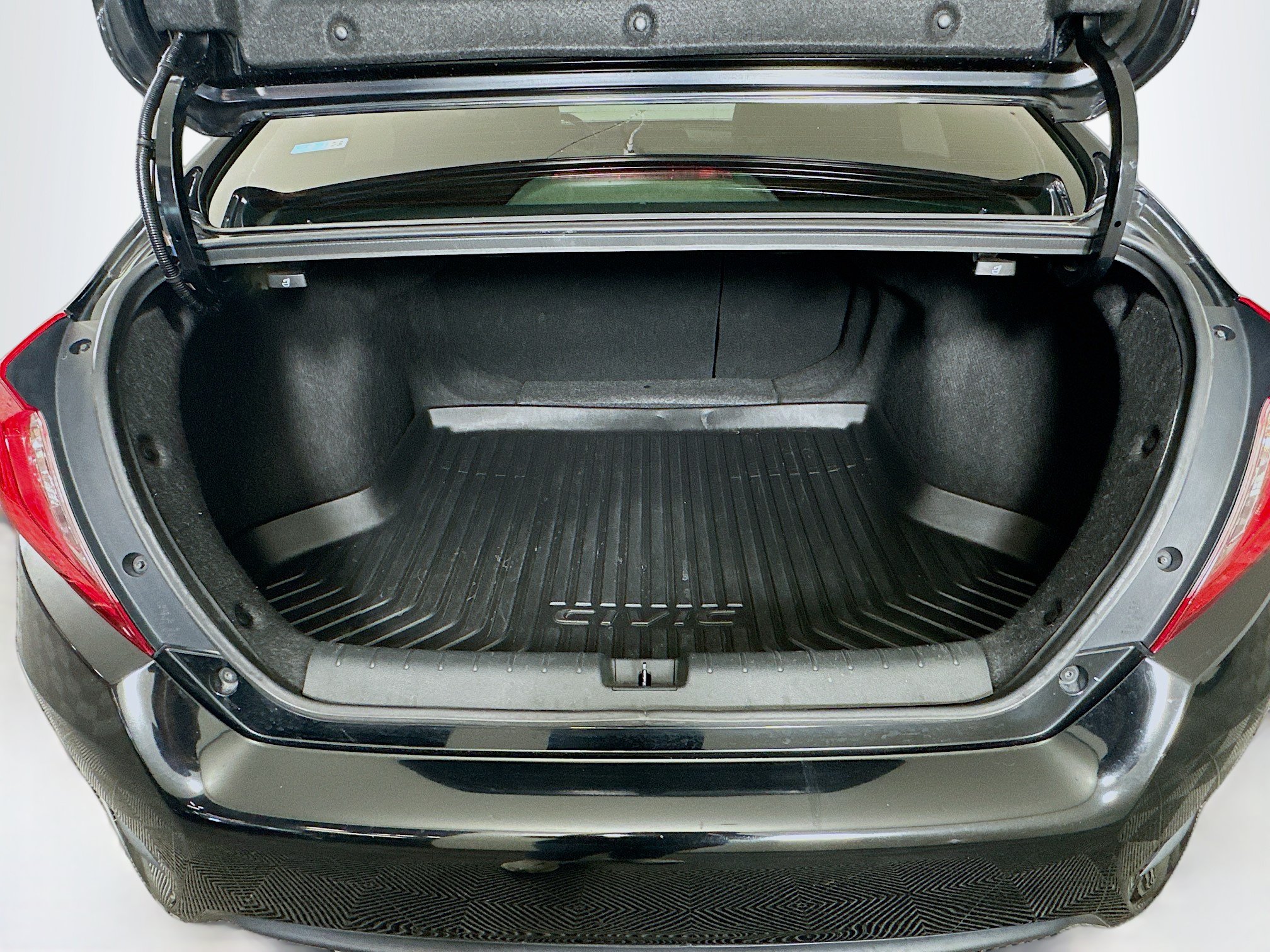 Used 2018 Honda Civic EX-L image 27