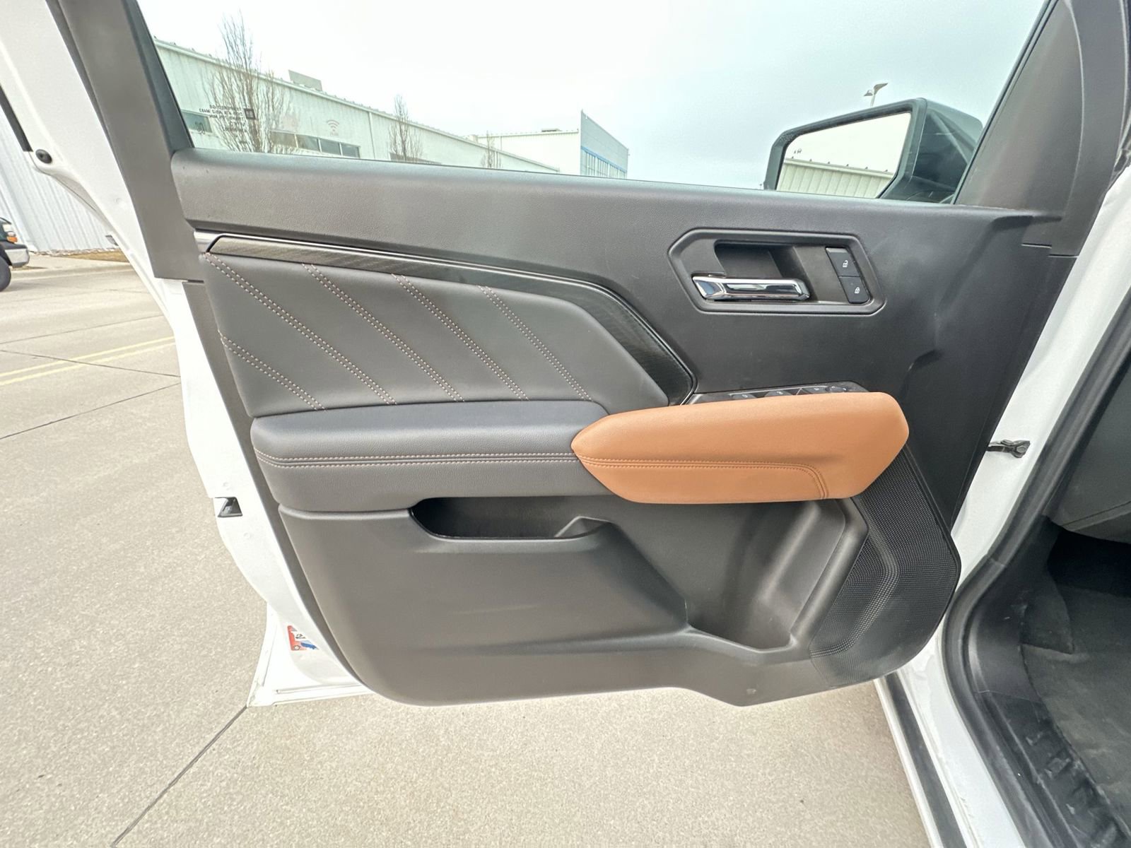 Used 2024 GMC Canyon AT4 w/ Technology Package AWD/4WD image 22