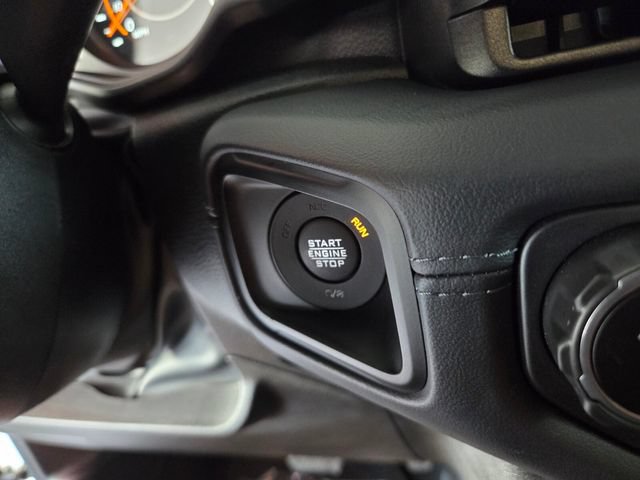 Used 2024 Jeep Gladiator Mojave AWD/4WD image 28