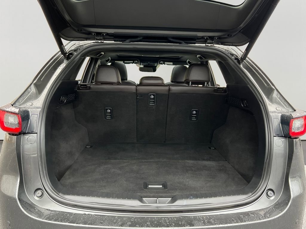 Used 2022 MAZDA CX-5 Signature image 9