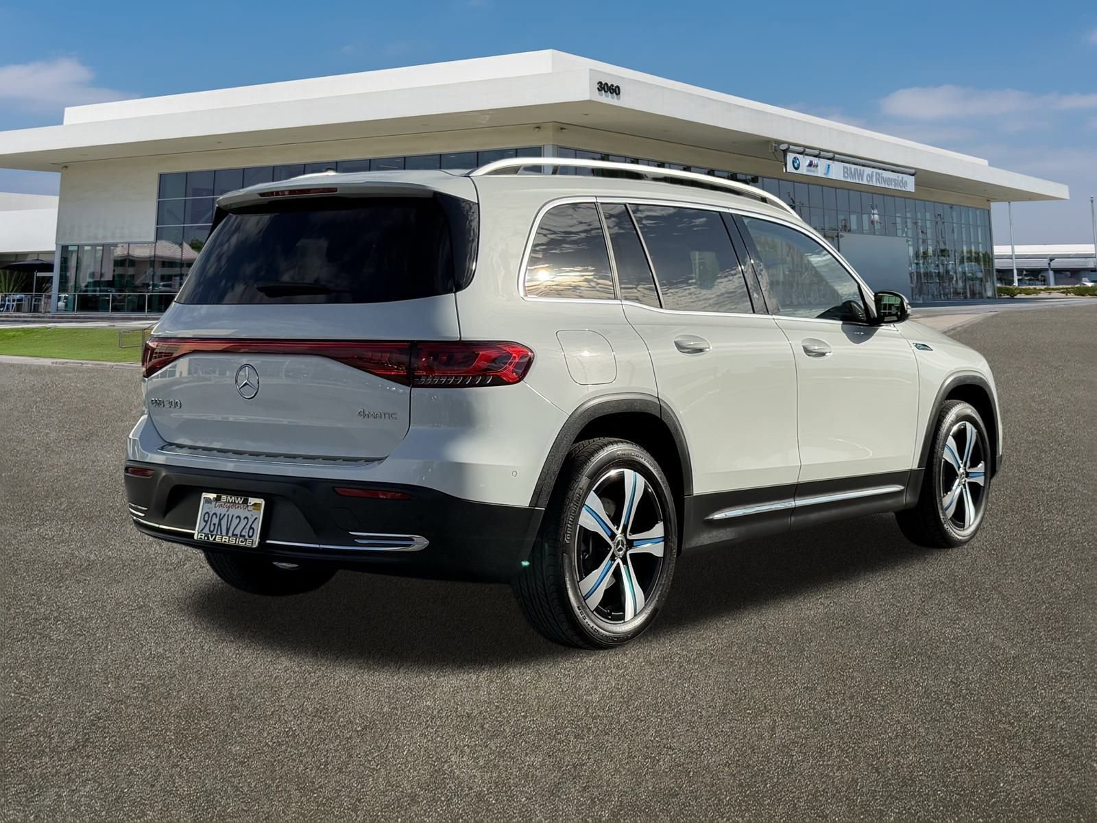 Used 2023 Mercedes-Benz EQB 300 4MATIC image 11