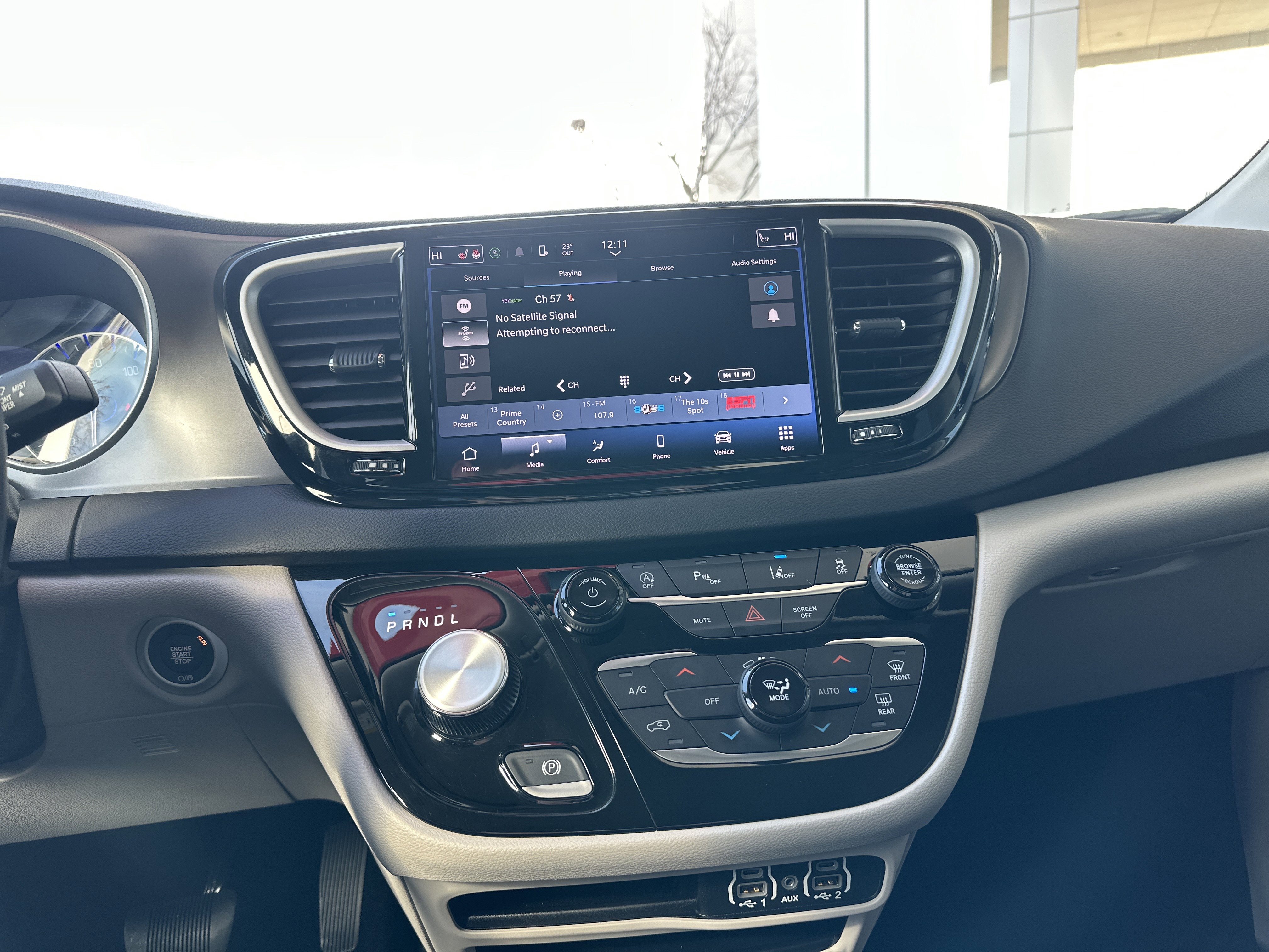 Used 2024 Chrysler Pacifica Touring-L image 33