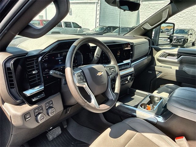 Certified 2024 Chevrolet Silverado 2500 LTZ w/ LTZ Premium Package image 10