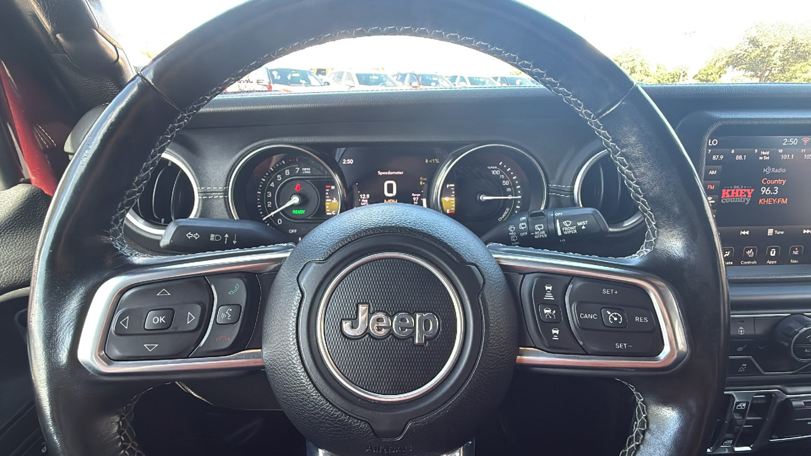 Used 2022 Jeep Wrangler Unlimited Sahara w/ Cold Weather Group AWD/4WD image 18