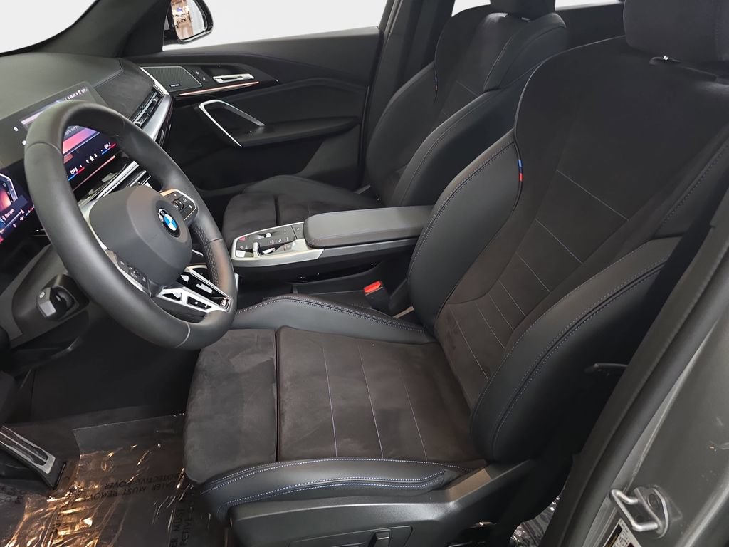 Used 2026 BMW X1 xDrive28i w/ M Sport Package AWD/4WD image 18