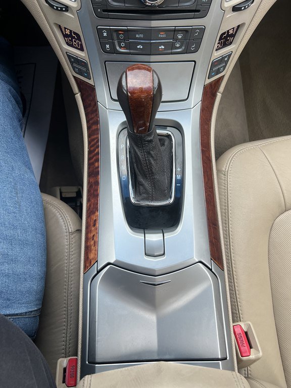 Used 2011 Cadillac CTS Premium image 21