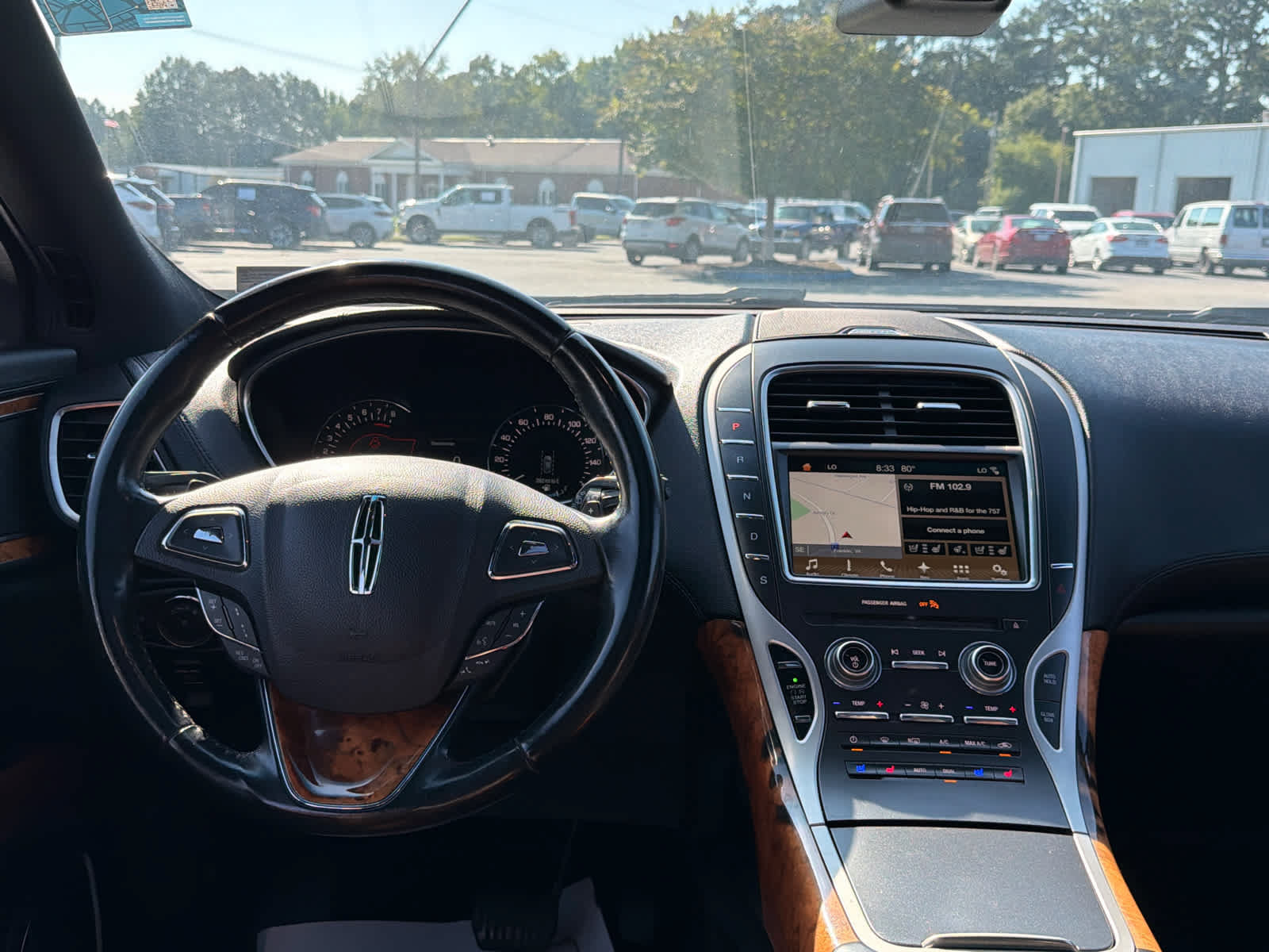 Used 2017 Lincoln MKX Reserve w/ Driver Assistance Package AWD/4WD image 14
