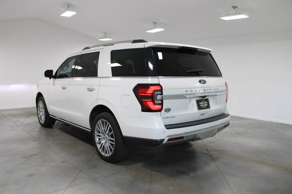 Used 2023 Ford Expedition Limited image 7