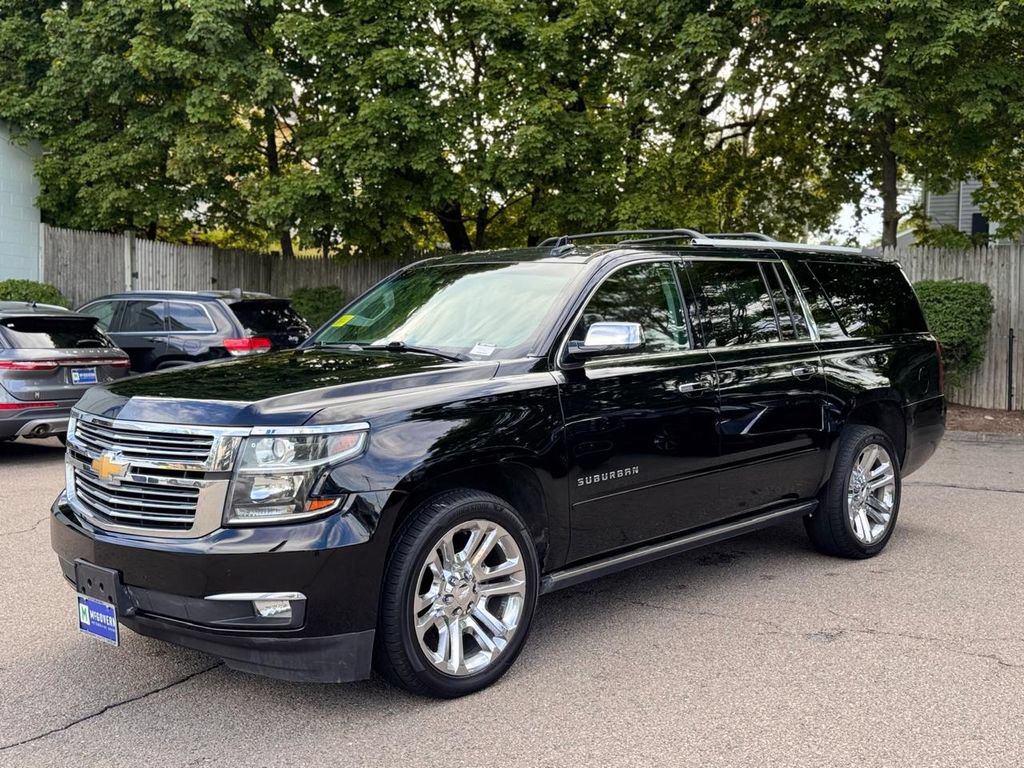 Used 2020 Chevrolet Suburban Premier w/ Premier Plus Edition AWD/4WD image 2