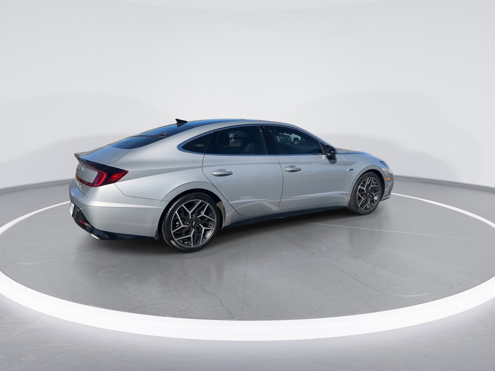 Used 2023 Hyundai Sonata N Line image 9