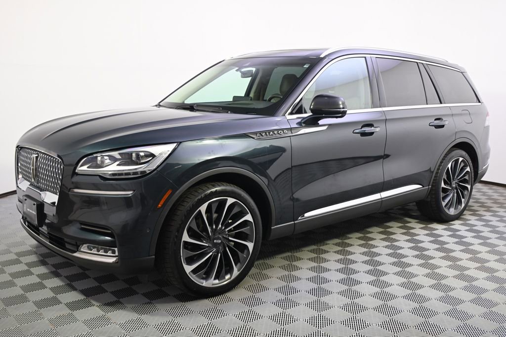 Used 2021 Lincoln Aviator Reserve w/ Equipment Group 202A image 2