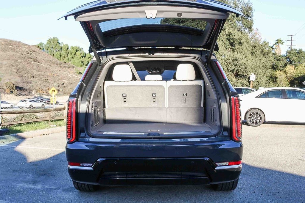 New 2026 Cadillac Escalade IQ Luxury 1 image 28