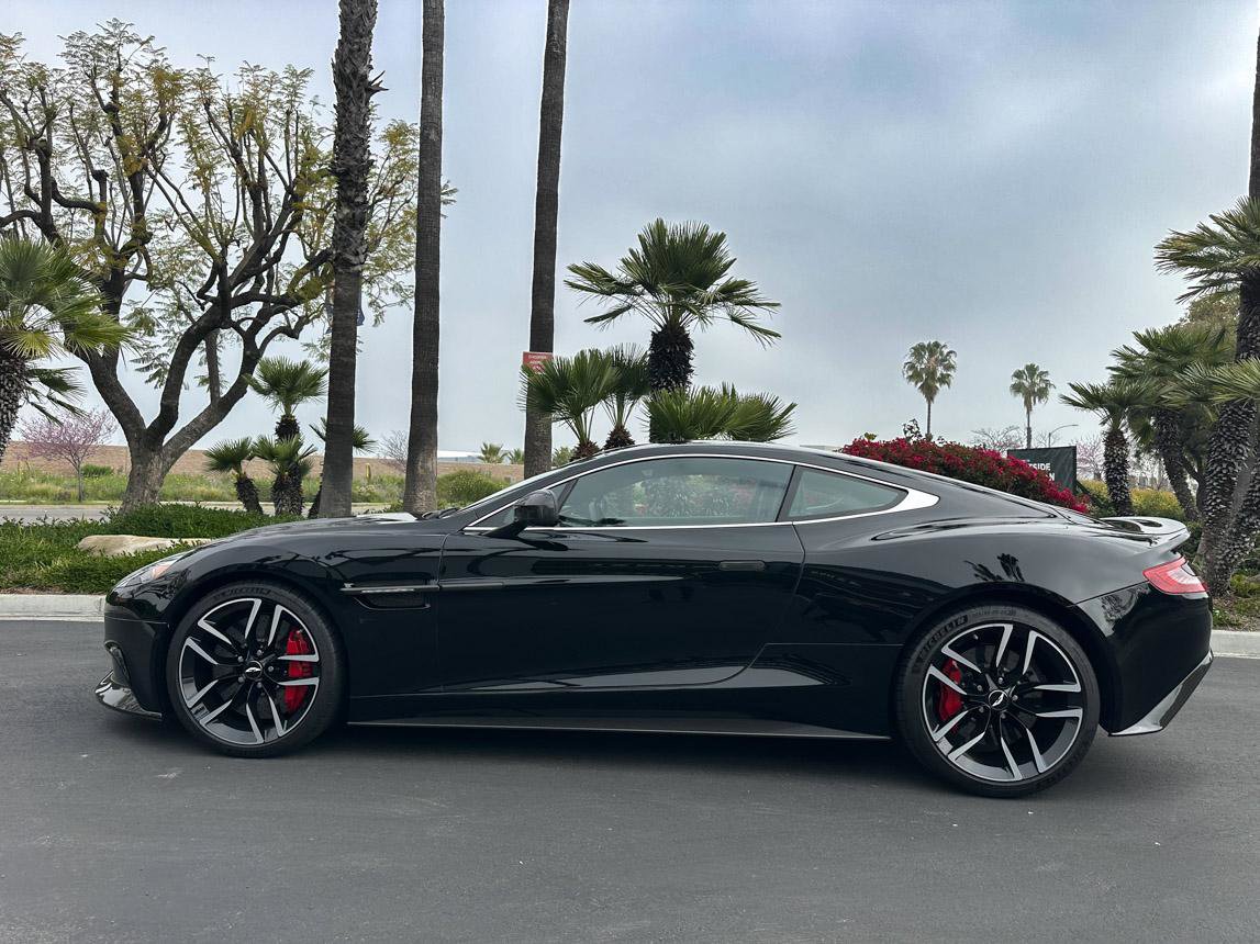 Used 2016 Aston Martin Vanquish Coupe RWD image 11