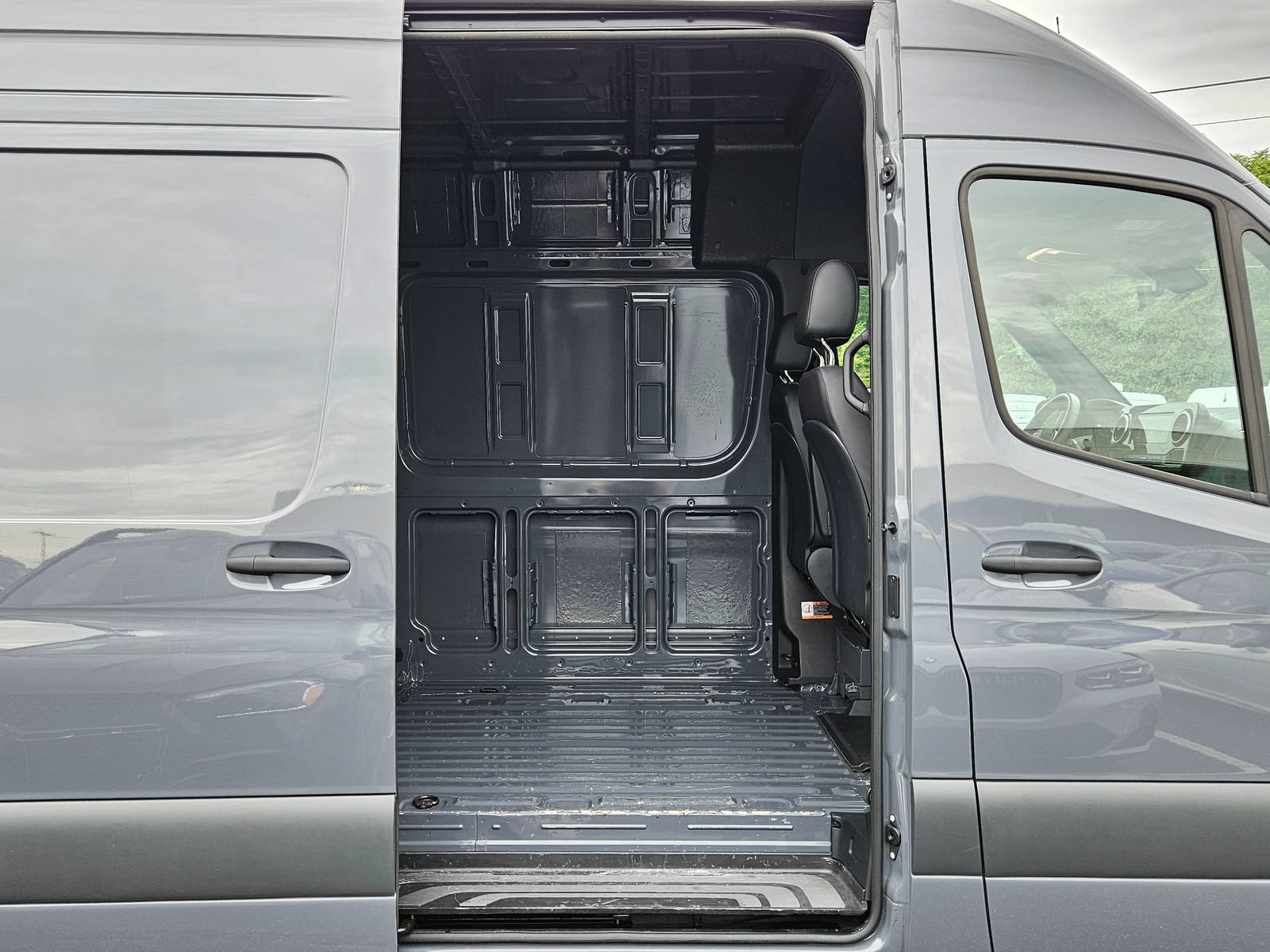 Certified 2025 Mercedes-Benz Sprinter 2500 image 25