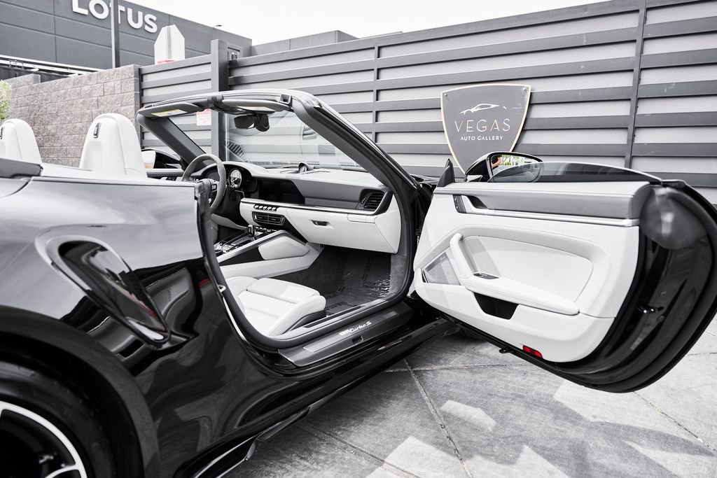 Used 2024 Porsche 911 Turbo S image 25