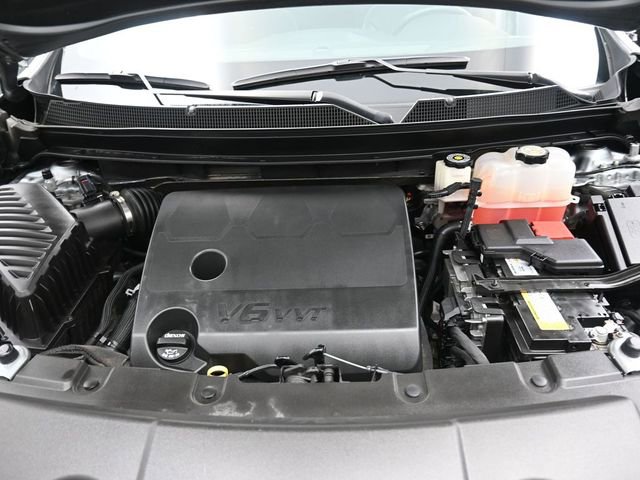 Used 2023 Chevrolet Traverse Premier w/ Redline Edition image 31