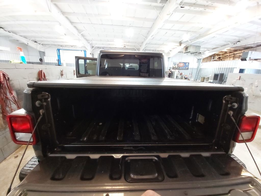 Used 2020 Jeep Gladiator Rubicon w/ Trailer Tow Package image 13