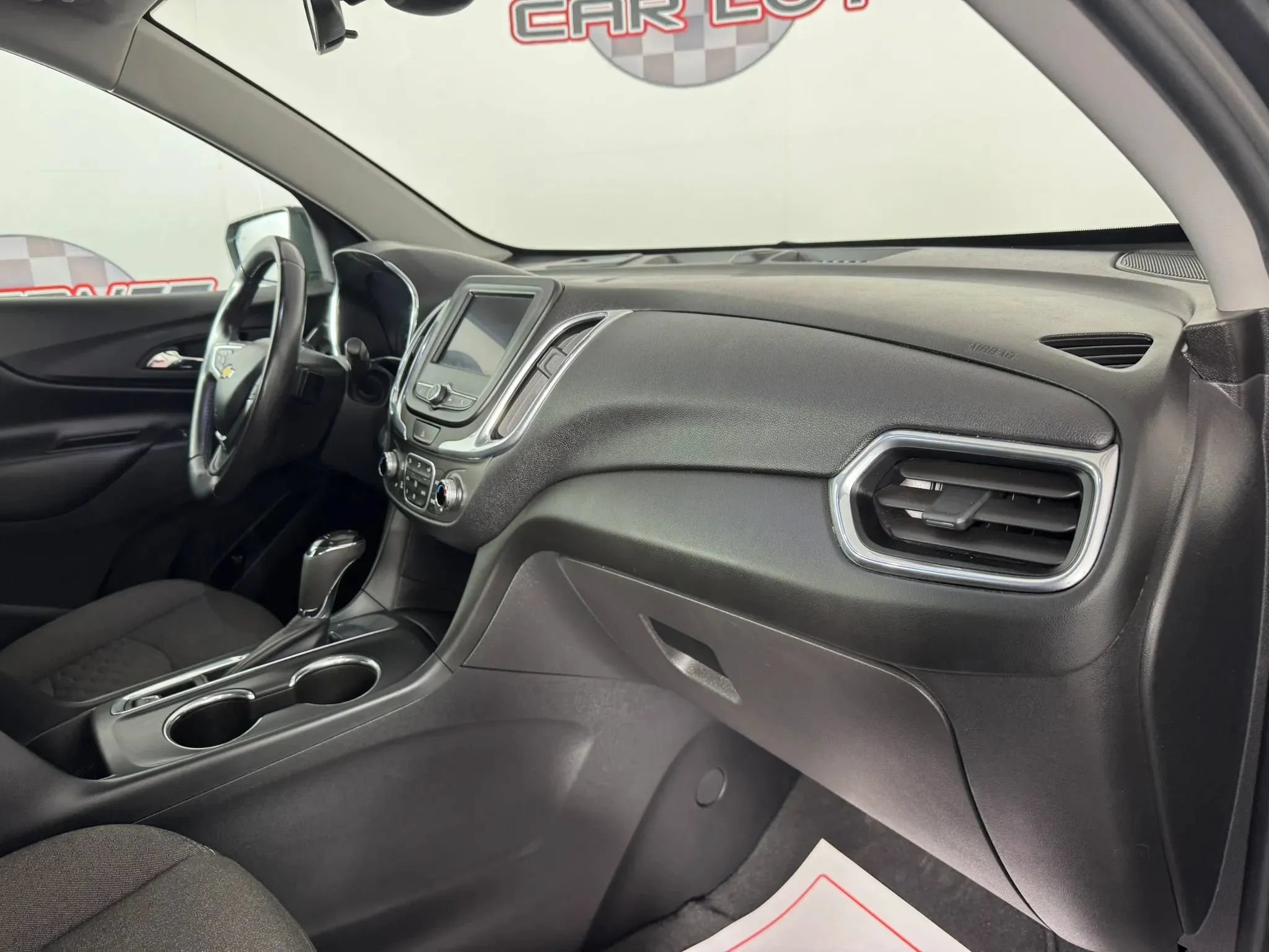 Used 2020 Chevrolet Equinox LT w/ Driver Convenience Package FWD image 12