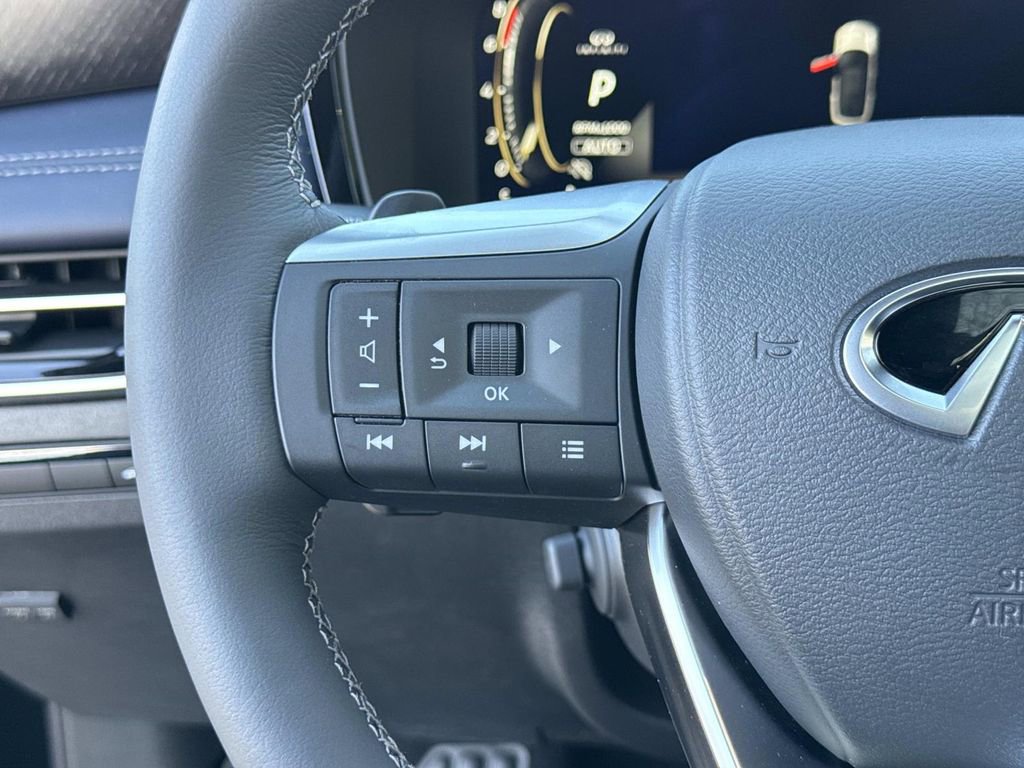 New 2026 INFINITI QX60 Sport image 10