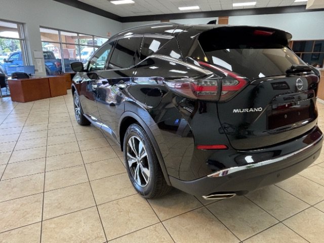 Used 2023 Nissan Murano SV AWD/4WD image 5