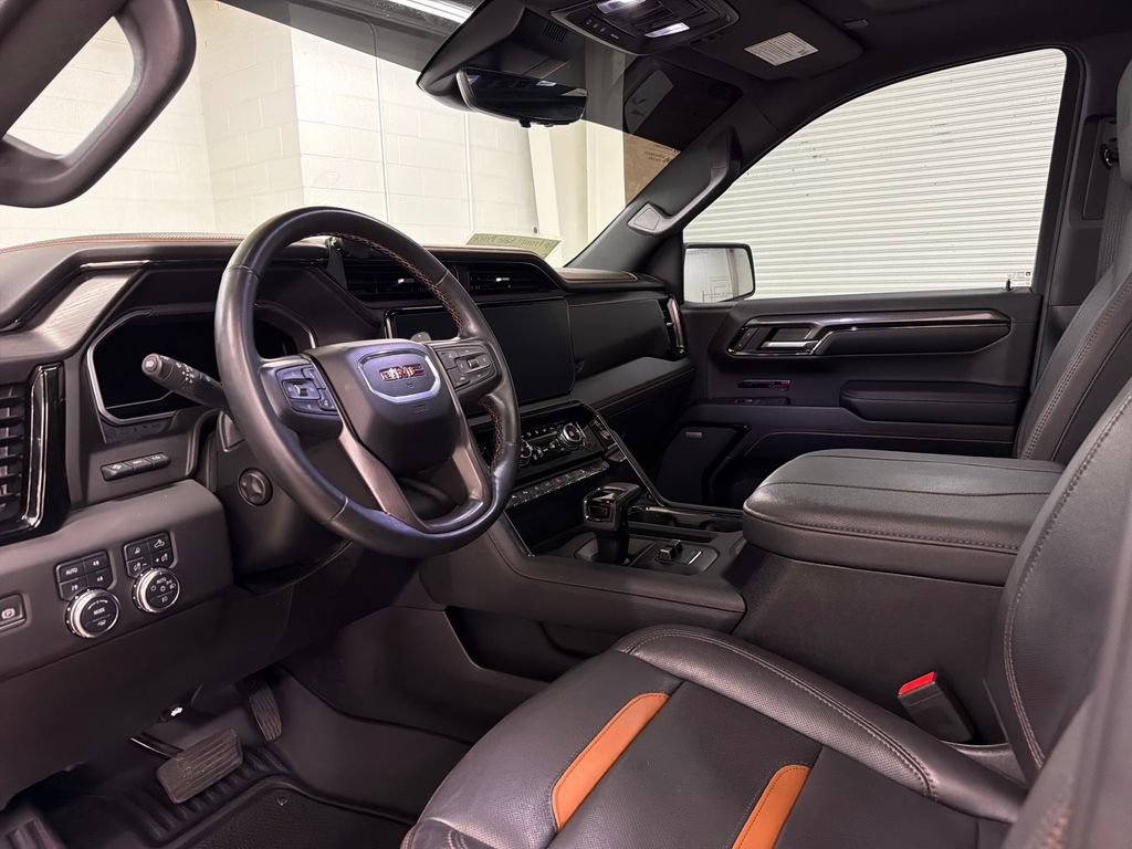 Used 2023 GMC Sierra 1500 AT4 w/ Technology Package AWD/4WD image 6