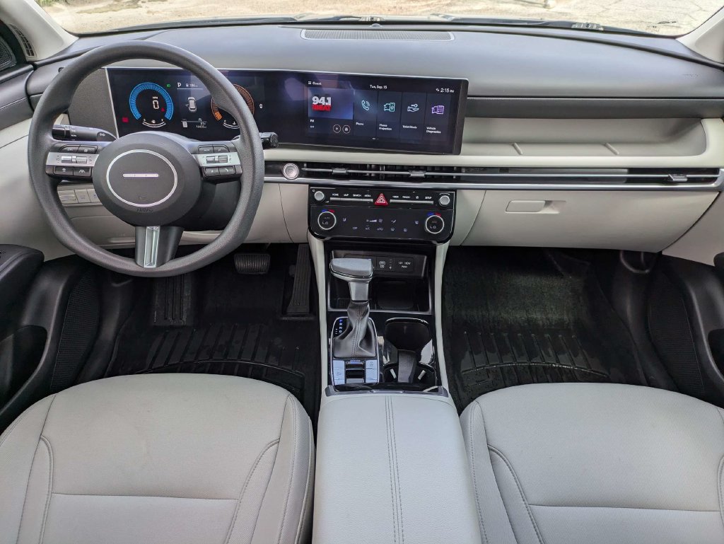 Used 2025 Hyundai Tucson SEL FWD image 16