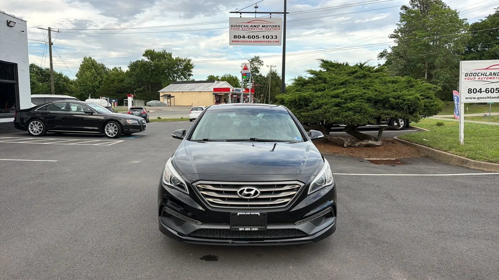 Used 2017 Hyundai Sonata Limited w/ Tech Package 03 FWD image 2