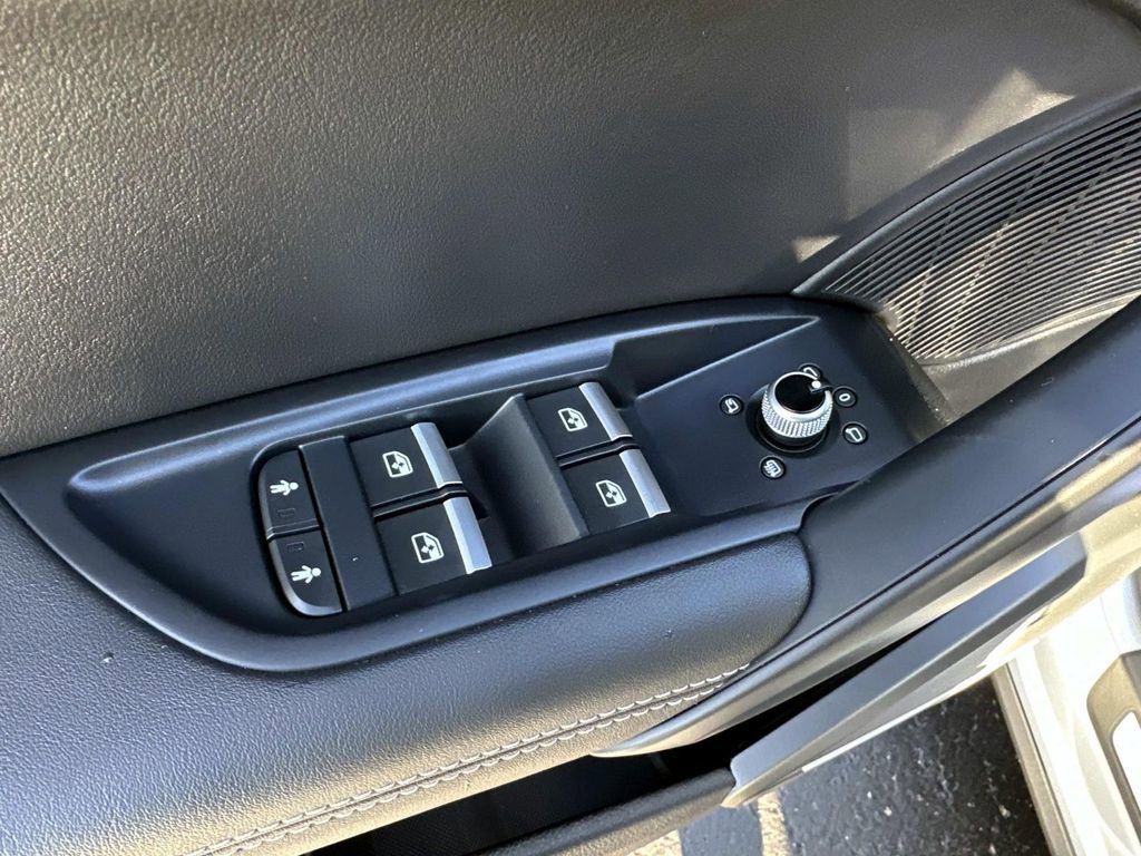 Used 2021 Audi Q5 2.0T Premium Plus image 13