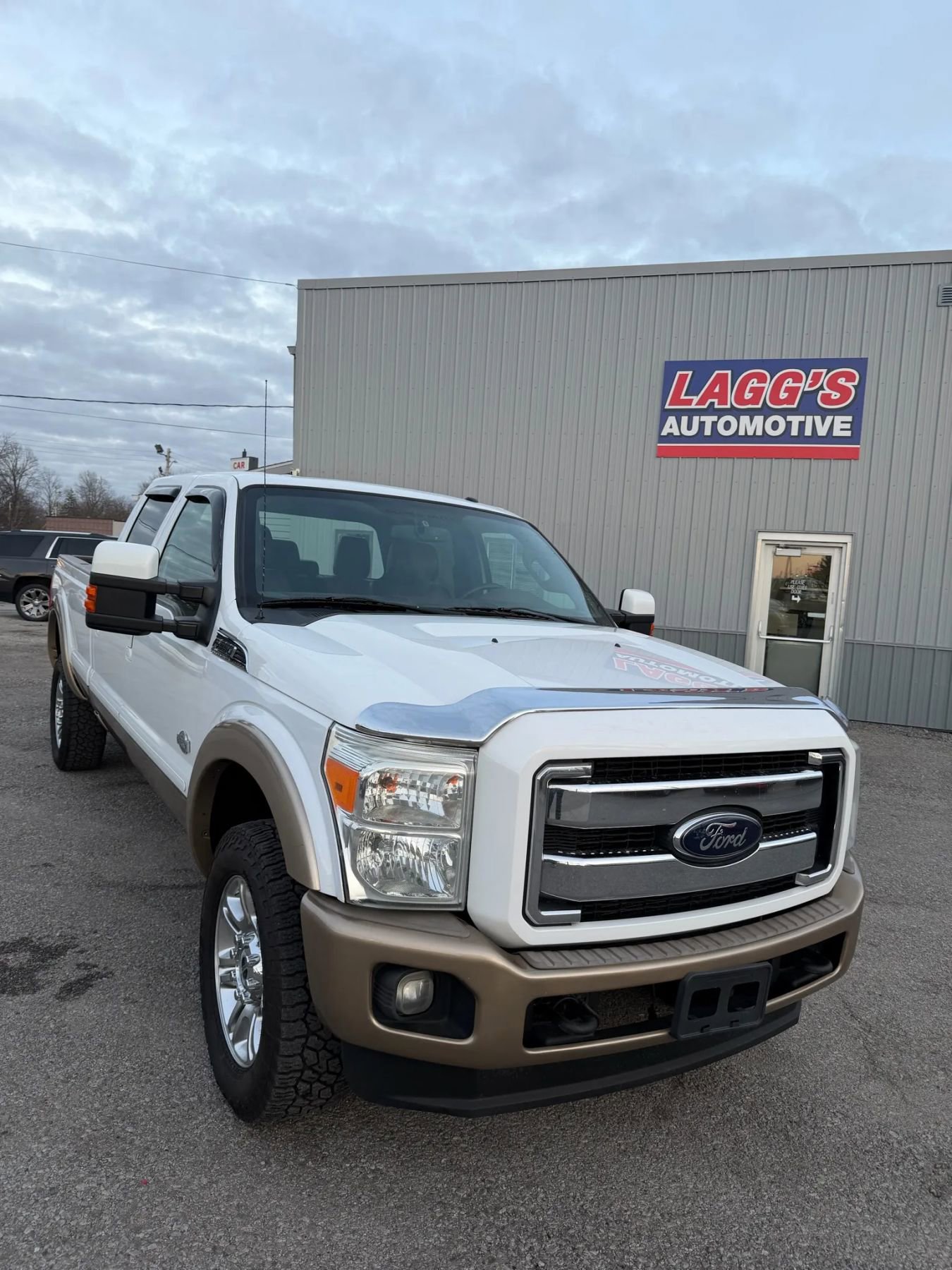 Used 2012 Ford F350 King Ranch image 2