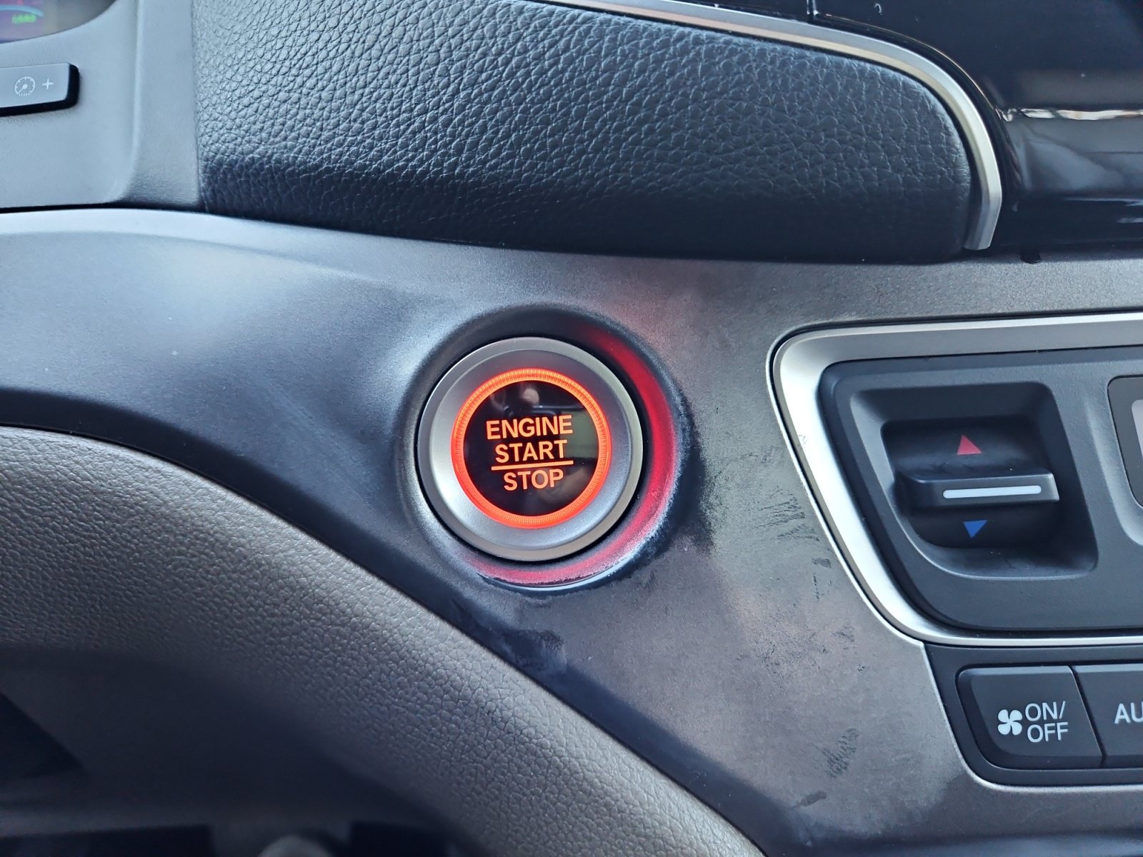 Used 2019 Honda Pilot EX-L image 25