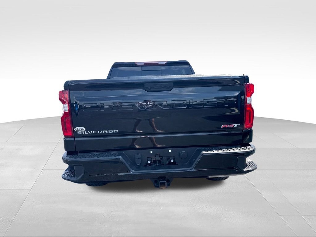 Used 2023 Chevrolet Silverado 1500 RST w/ Convenience Package II AWD/4WD image 4