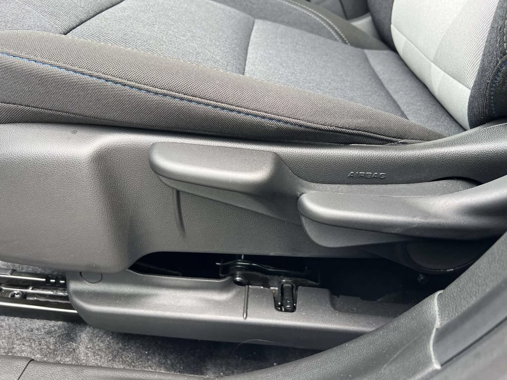 Used 2024 Chevrolet Trax LS w/ LS Convenience Package FWD image 17