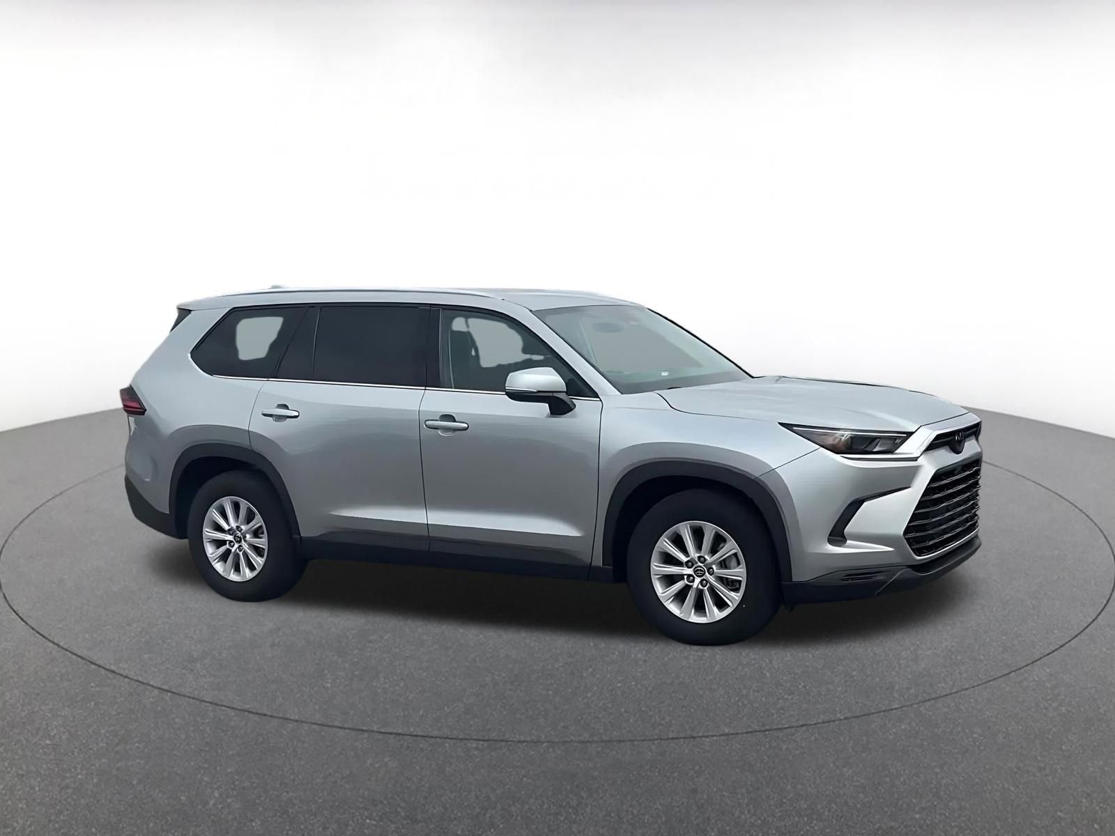 Used 2025 Toyota Grand Highlander FWD image 2