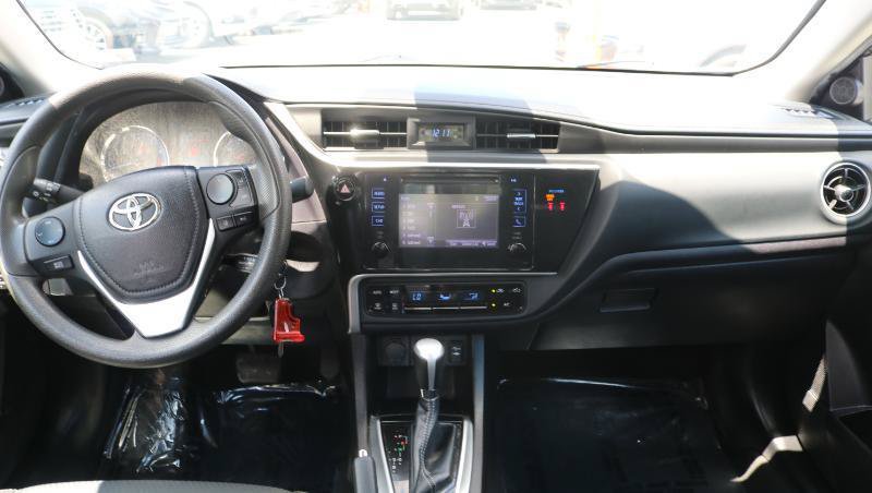 Used 2019 Toyota Corolla LE FWD image 16