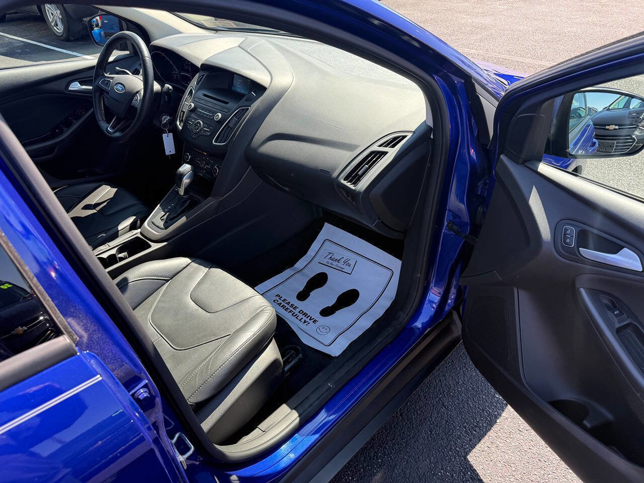 Used 2015 Ford Focus SE w/ Equipment Group 201A FWD image 9