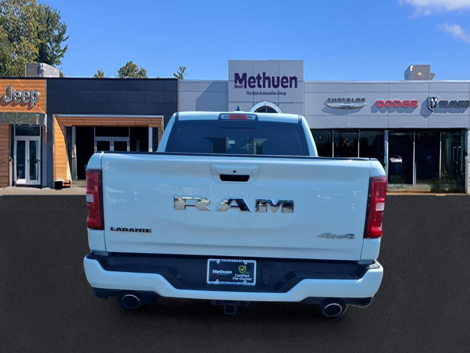 Used 2025 RAM 1500 Laramie w/ Sport Appearance Package AWD/4WD image 5