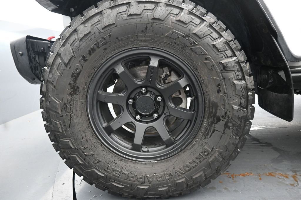 Used 2024 Jeep Wrangler Rubicon AWD/4WD image 13