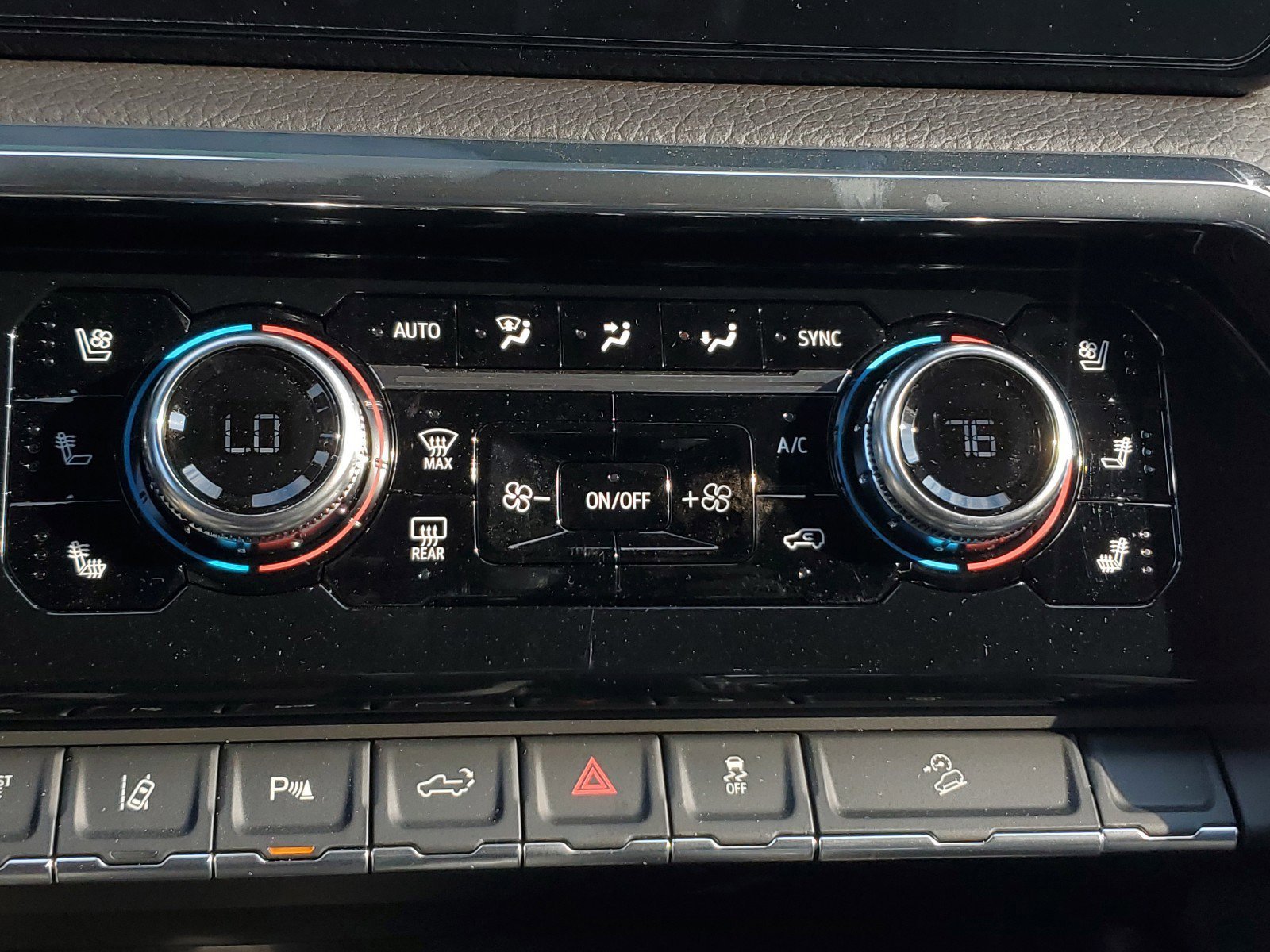 New 2025 GMC Sierra 2500 Denali image 31