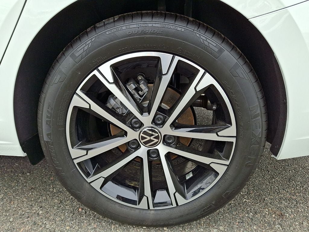 New 2026 Volkswagen Jetta Sport FWD image 5