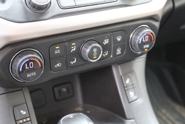 Used 2019 GMC Acadia Denali w/ Technology Package image 29