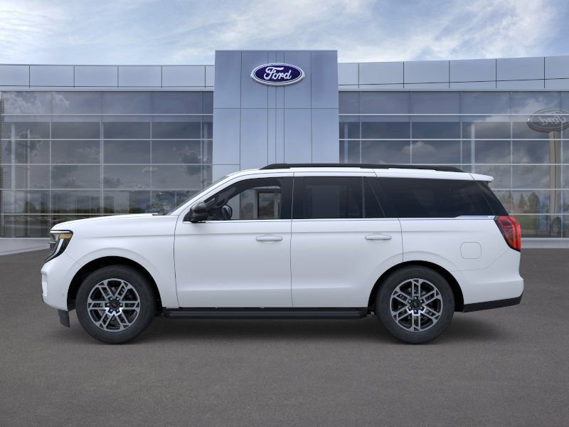 New 2026 Ford Expedition Active image 3