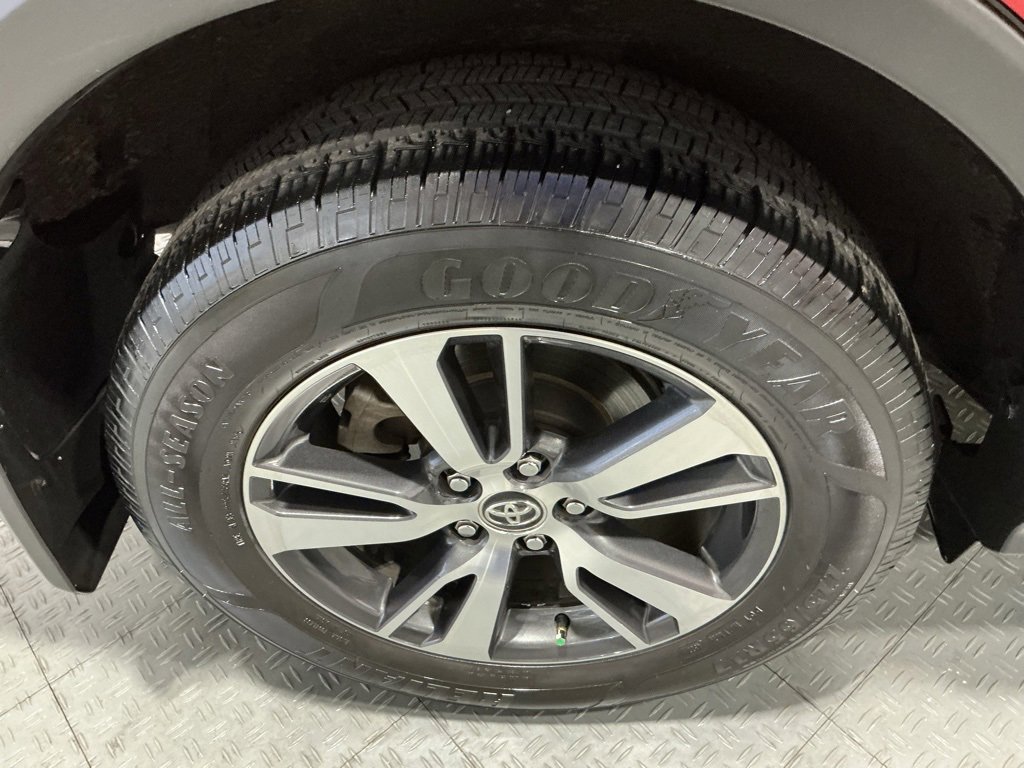 Used 2017 Toyota RAV4 XLE image 23