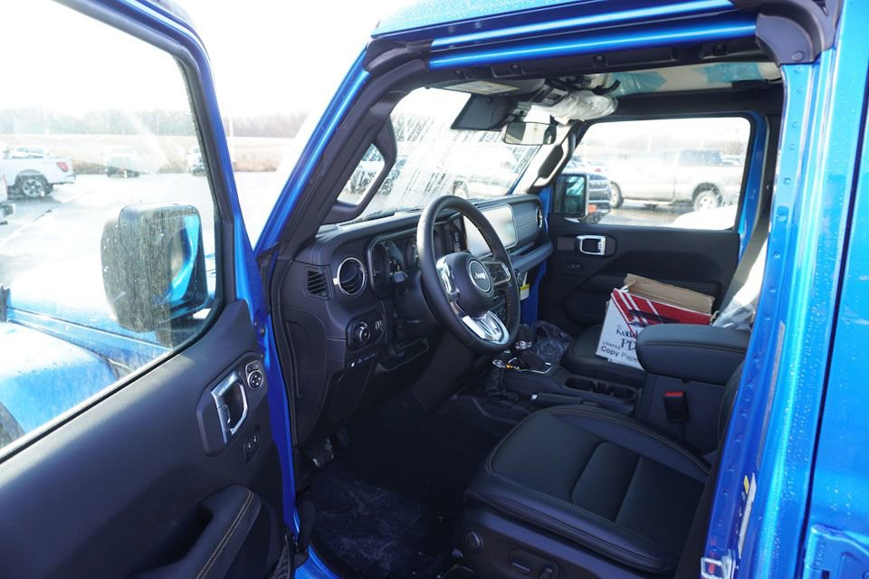 New 2025 Jeep Wrangler Unlimited Sahara w/ Safety Group image 10