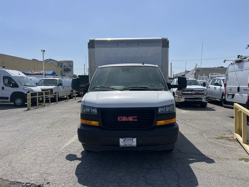 Used 2021 GMC Savana 3500 Extended w/ Power Convenience Package RWD image 5