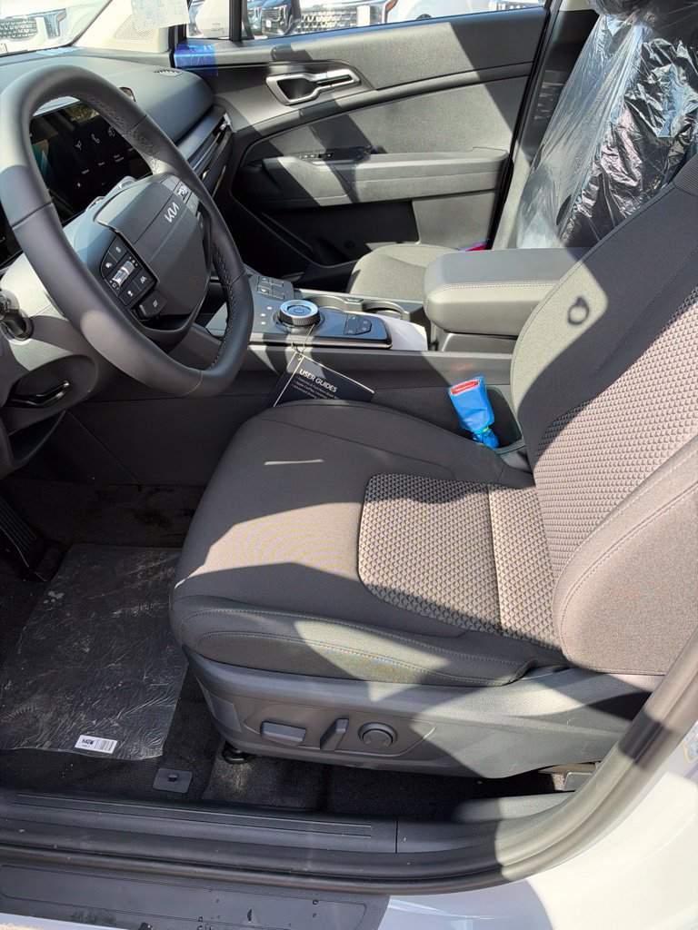 New 2027 Kia Sportage S AWD/4WD image 9
