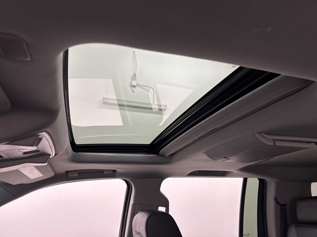 Used 2019 GMC Yukon XL Denali w/ Denali Ultimate Package RWD image 26